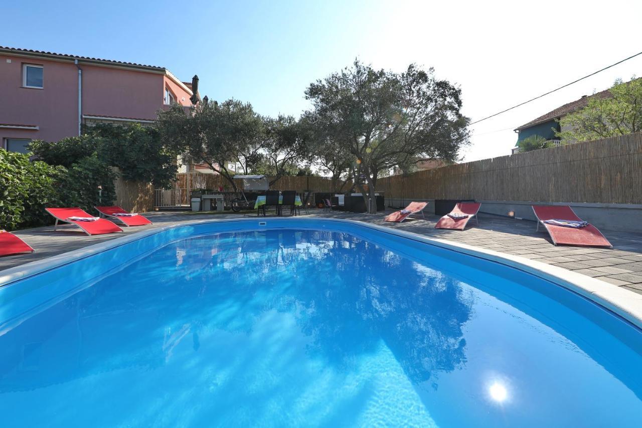 Apartment With Private Pool Sukošan Exterior foto